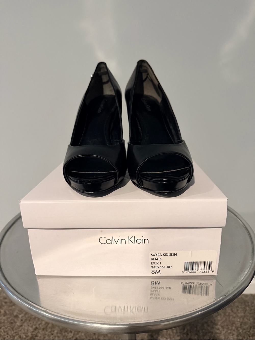 Calvin Klein- Leather Classic Style Heel - Black- Women’s Size 8
